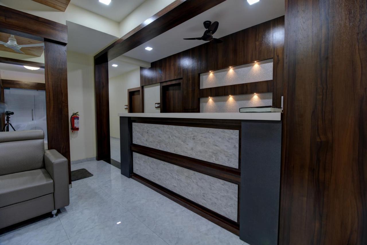 Hotel Mourya Residency Navi Mumbai Eksteriør billede