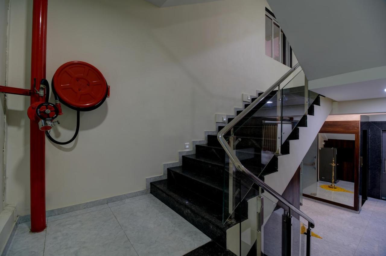 Hotel Mourya Residency Navi Mumbai Eksteriør billede